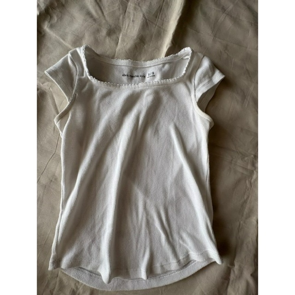 Abercrombie Kids Girls T-shirt Size 5/6 White Short Sleeve Square Neck Pullover